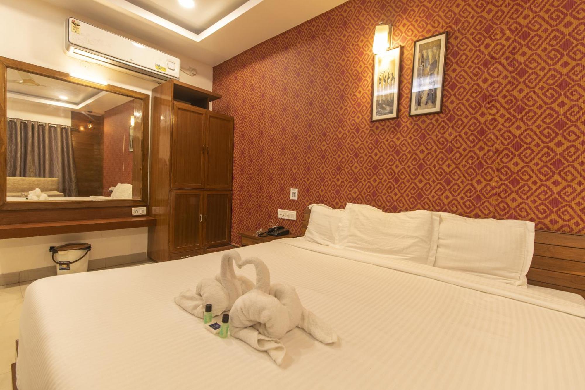 Wow Stayz2 Misty Meadows Pachmarhi Exterior photo
