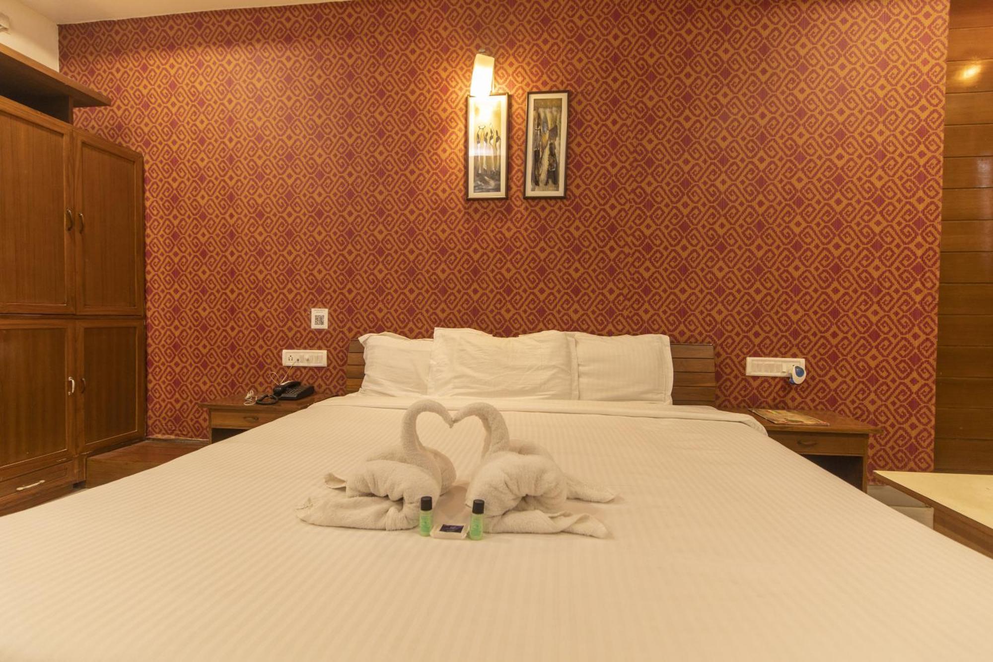 Wow Stayz2 Misty Meadows Pachmarhi Exterior photo